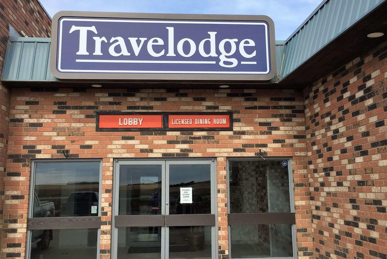Travelodge By Wyndham Rosetown Экстерьер фото